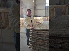 Gabión soldado galvanizado revestido con geotextil relleno de arena para muro de protección de barrera defensiva