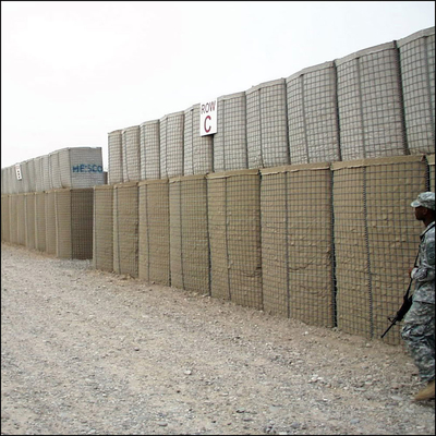 Soldadura galvanizada anti-corrosión HESCO Defensiva Militar Pared de barrera llena de arena en Canadá