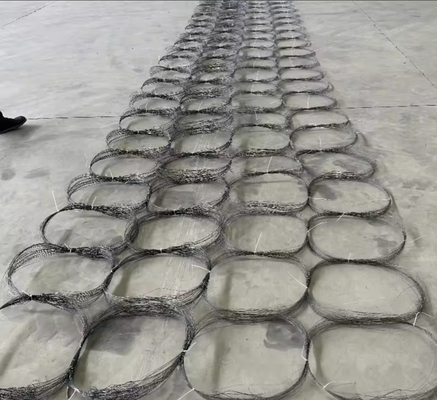 Barrera de malla de alambre de baja visibilidad contra tanques para Ucrania