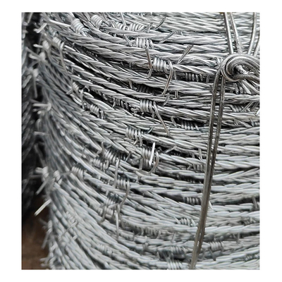 Cables de alambre de púas galvanizados Cables de alambre de púas de acero Bto-22 Cables de cercas Precio