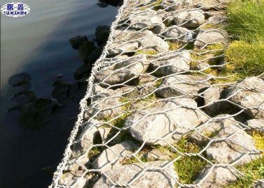 Gabions llenado piedra cubierto PVC, jaulas de piedra de Gabion del muro de contención