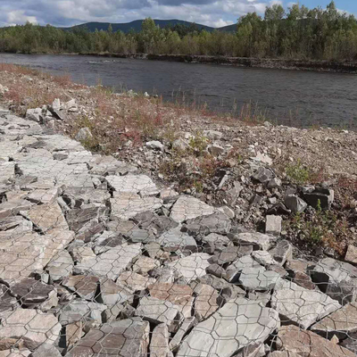 Las cestas estándar de Gabion del control de la erosión de la protección del río galvanizaron los 2x1x1m