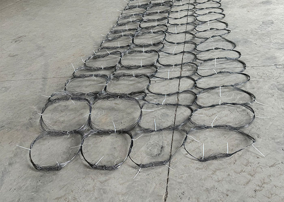 Acceso a las instalaciones de transporte de vehículos blindados galvanizados