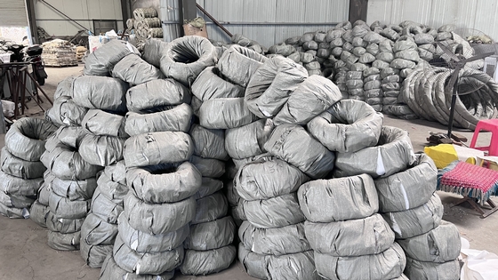 Recinto alambre de púas de protección galvanizado alambre de acero de 500 metros hoja de afeitar galvanizado simple de afeitar