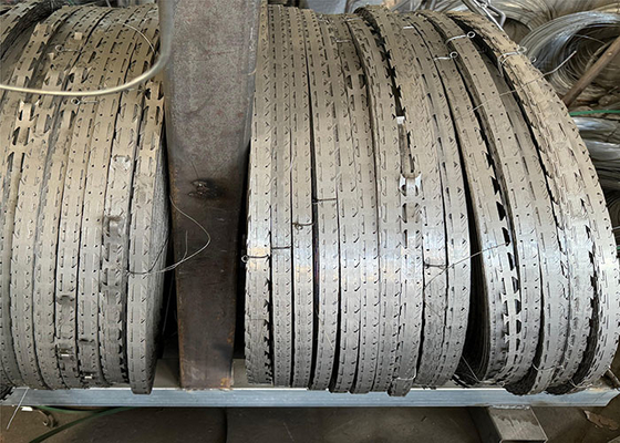 Anti-ascenso de la navaja de alambre de púas Concertina bobina única CBT-65