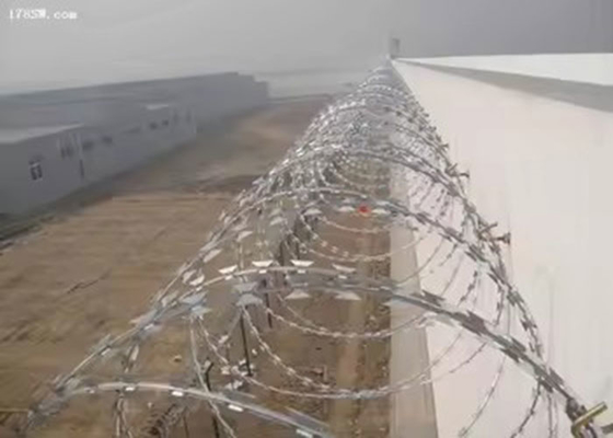 Barreras de seguridad móviles de alambre de púas de acero inoxidable espiral