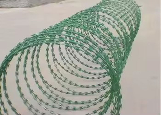 Concertina de bobina única de alambre de púas de púas verde oscuro de hierro pintado