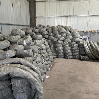 Fábrica directa de acero galvanizado de alambre galvanizado de alambre de malla de cerca de alambre de púas de afeitar a prueba de óxido BTO-22 para la seguridad de las prisiones