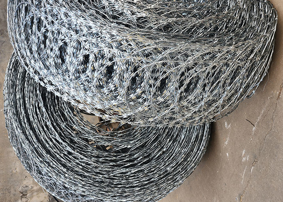 El cable de púas galvanizado con filo cruzado para alta protección