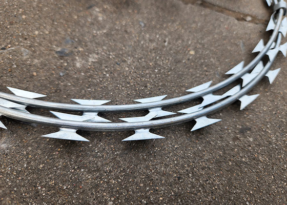 El cable de púas galvanizado con filo cruzado para alta protección