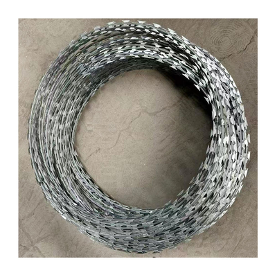 Fábrica CBT-65 Razor Coil Wire Galvanizado en caliente Rollo de cerca recubierto de PVC de bajo precio