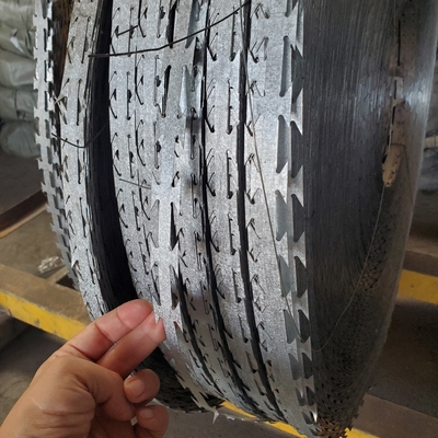 Cercas Bto-30 alambre de púas y malla de alambre de afeitar acero galvanizado