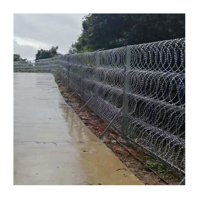 Valla de seguridad galvanizada antiescalada con alambre de púas BTO-22 Concertina