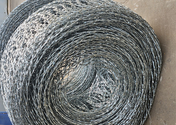 Material galvanizado alambre de púas de afeitar para protección contra la oxidación