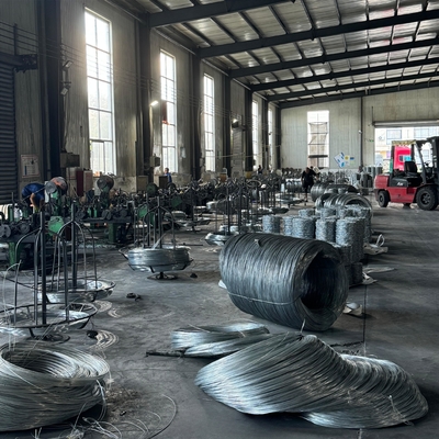KN Venta caliente de alambre de púas de cercas