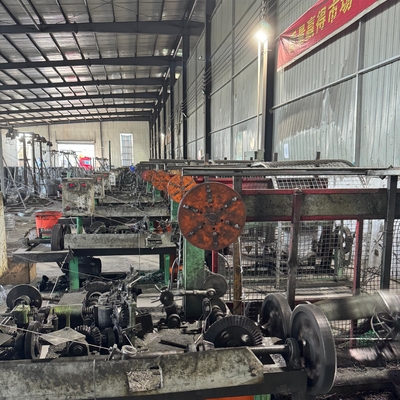 1.6 mm 500 m 25 kg/rollo de alambre de púas galvanizado sumergido en caliente