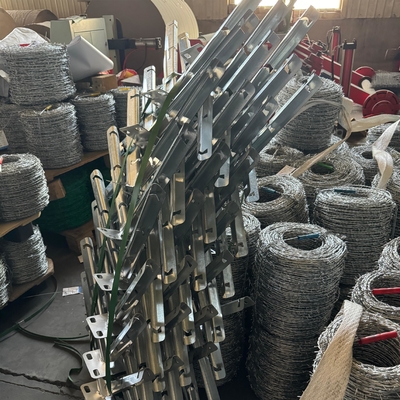 Fabrica de alambre de púas galvanizado sumergido en caliente para malla de seguridad cercas 12,5 calibre 18 calibre PVC revestido de hierro alambre de púas