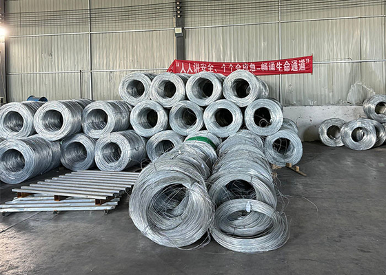 Recinto de acero recubierto de zinc Recinto de seguridad de alambre de hierro alambre de púas Recinto agrícola
