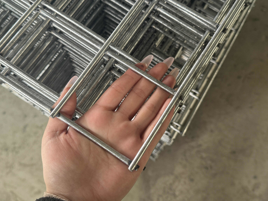 Superficie galvanizada en caliente 200 g/m2 Bastion Barrier Pared de barrera defensiva para la protección
