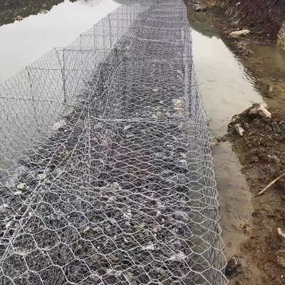 Q195 estándar galvanizó las cestas de  Gabion para el muro de contención del control de inundaciones