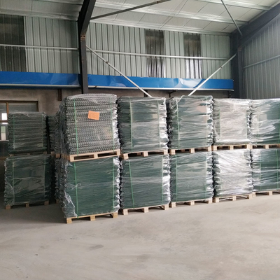 La barrera galvanizada caliente Mesh Welded Military Defensive Hesco del bastión encajona con el geotextil