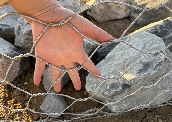Diámetro 2,7 mm Agujero de gabión galvanizado Tamaño 60x80 mm