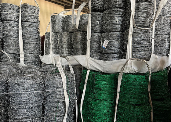 Cercas de acero inoxidable alambre de hierro alambre de púas fácil de doblar granja