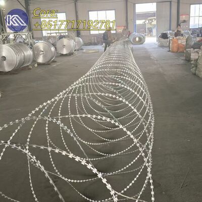 Alambre de púas concertina de fábrica china utilizado para vallas de protección fronteriza