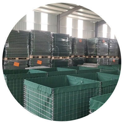 Barreras de bastiones defensivos galvanizados calientes, muro de arena defensivo de Hesco en el alcance de tiro.