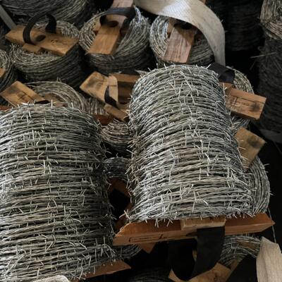 Malla de alambre de púas de afeitar galvanizado a buen precio para vallas de seguridad