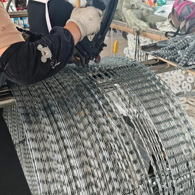 110 cm de alambre de afeitar galvanizado.
