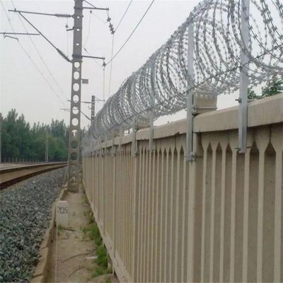 Cables de púas galvanizados de alta resistencia tipo cruzado Concertina Cables de hoja para protección del perímetro de la prisión fronteriza
