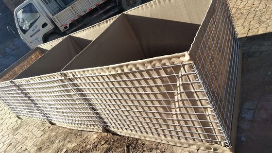 Barreras rellenadas con arena militares, pared protectora de la seguridad del perímetro