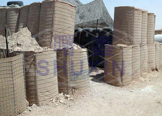 El tipo defensivo soldó con autógena la barrera militar del SGS de la caja de Gabion