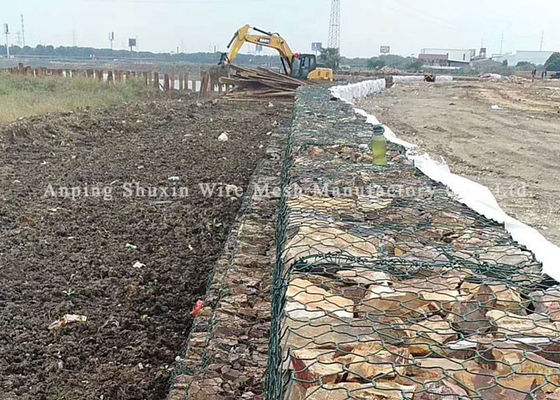 Muestra gratuita Enviar Gabion Cesta de alambre de malla hexagonal tejida con paquete de palets de madera