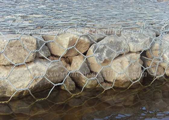 La jaula de piedra Galfan cubrió las cestas de Gabion del muro de contención los 7x9cm Mesh Hole