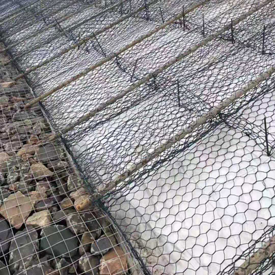 Galvanizó hexagonal/Pvc de la cesta de la malla de alambre 2.0m m Gabion del hierro cubrió la pared